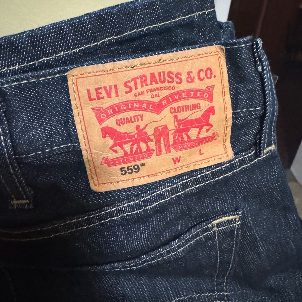 Men’s Levi jeans